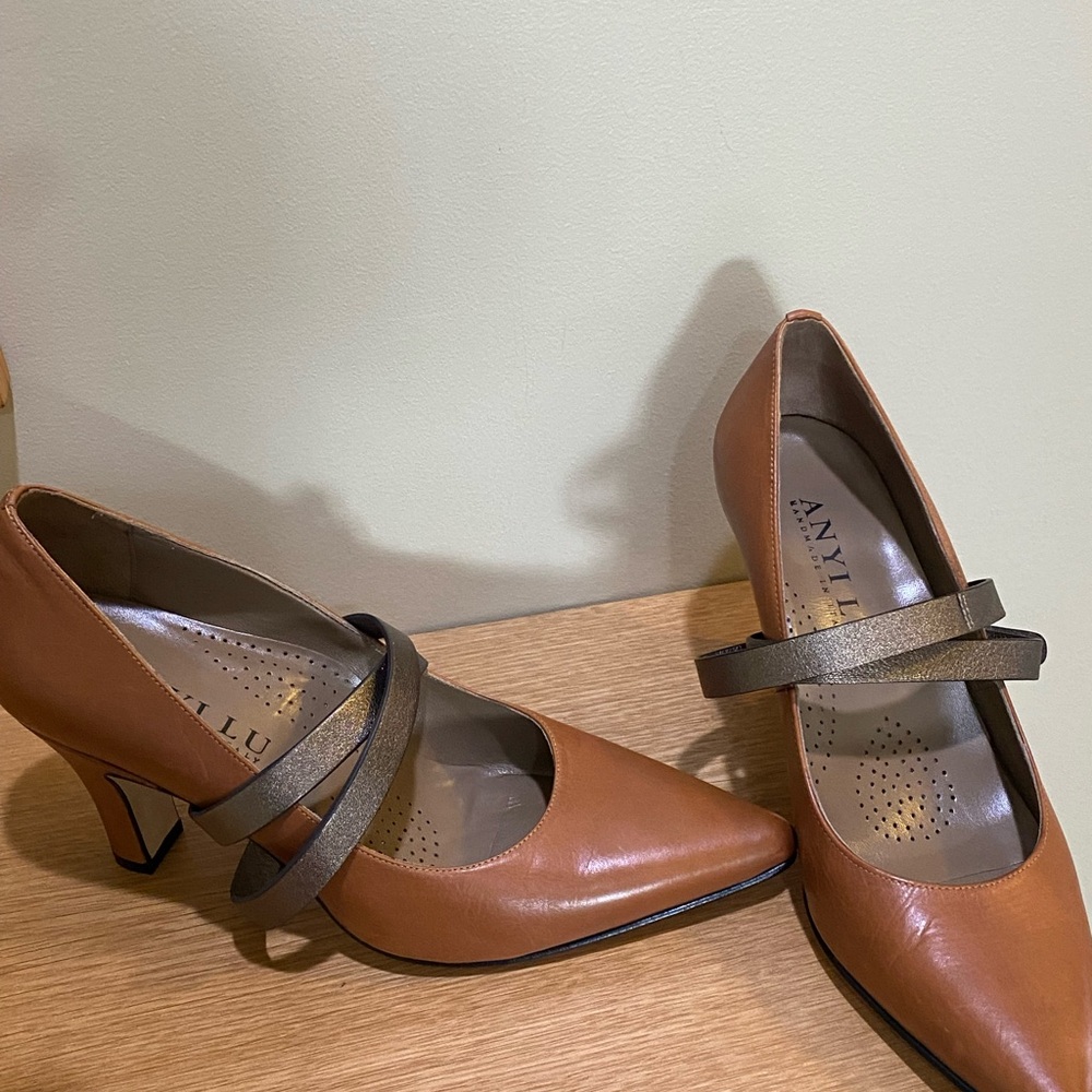 Designer Anyi Lu heels with removable metallic strap